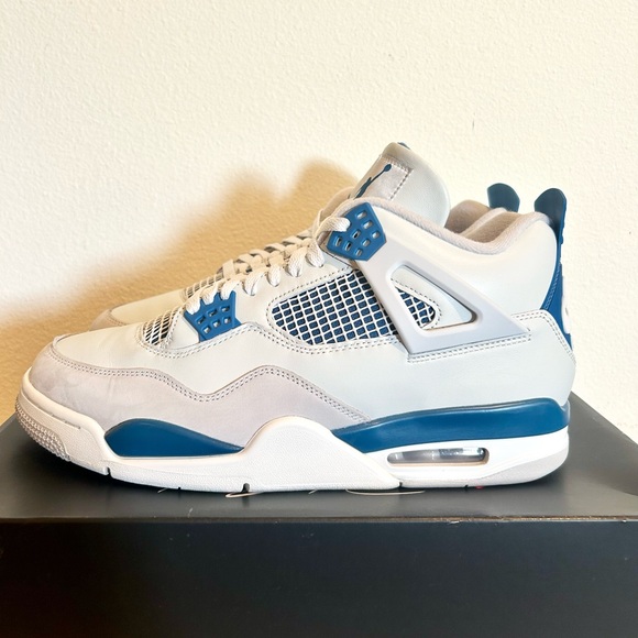 Jordan 4 Retro Military Blue size 12 FV5029-141 VNDS with OG BOX - Picture 2 of 11